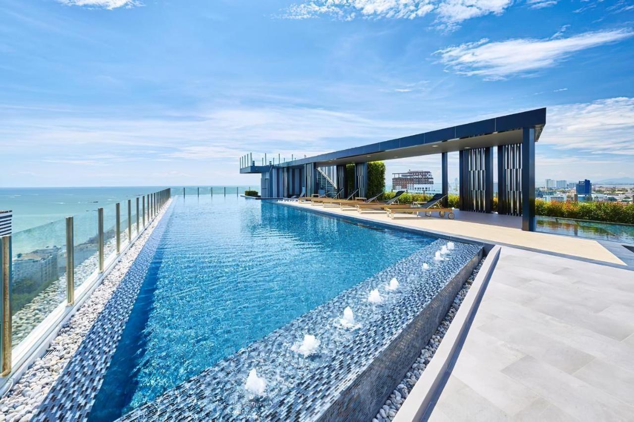 Central Pattaya Condo With A Beautiful View Екстериор снимка